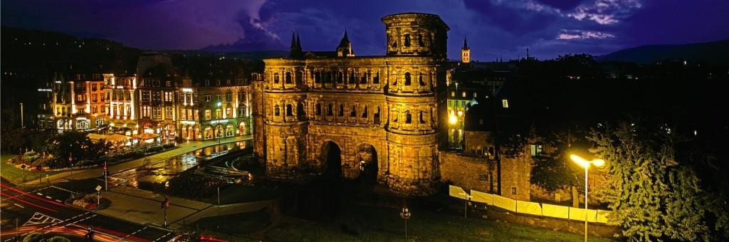 Hotel Roemischer Kaiser Трир Екстериор снимка