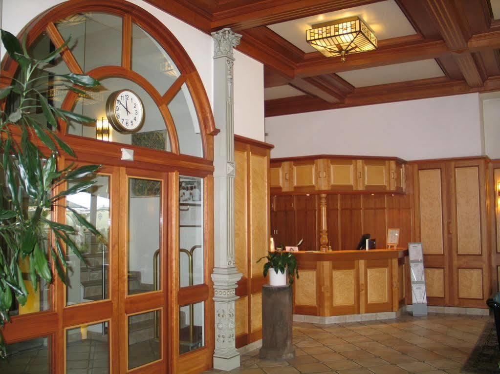 Hotel Roemischer Kaiser Трир Екстериор снимка